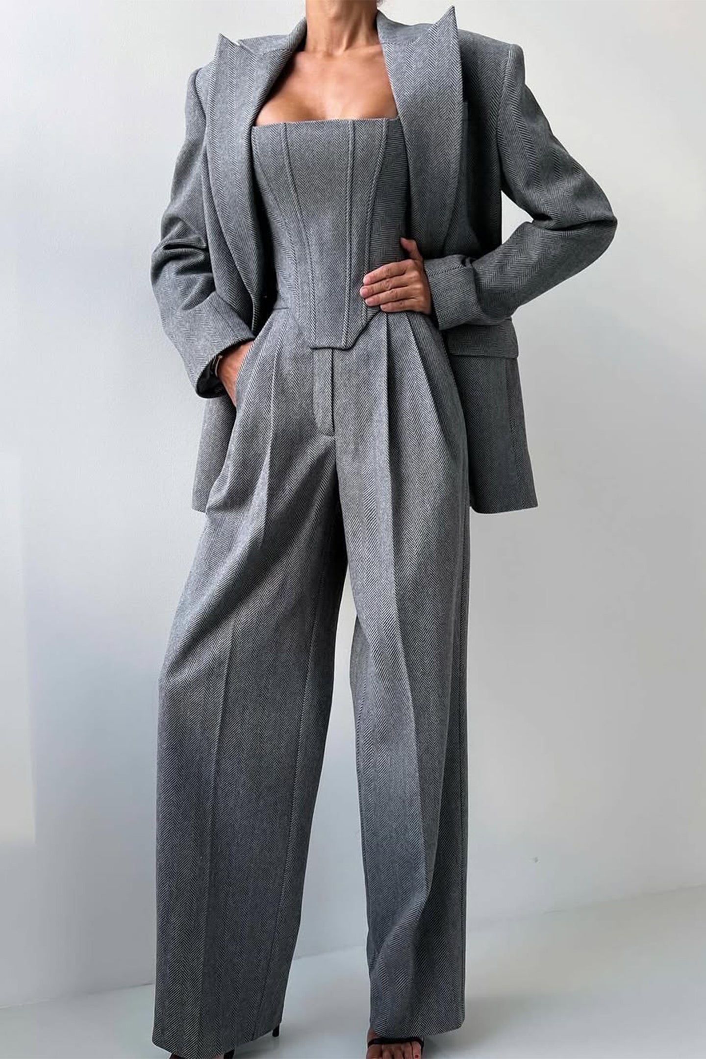 Gray / L