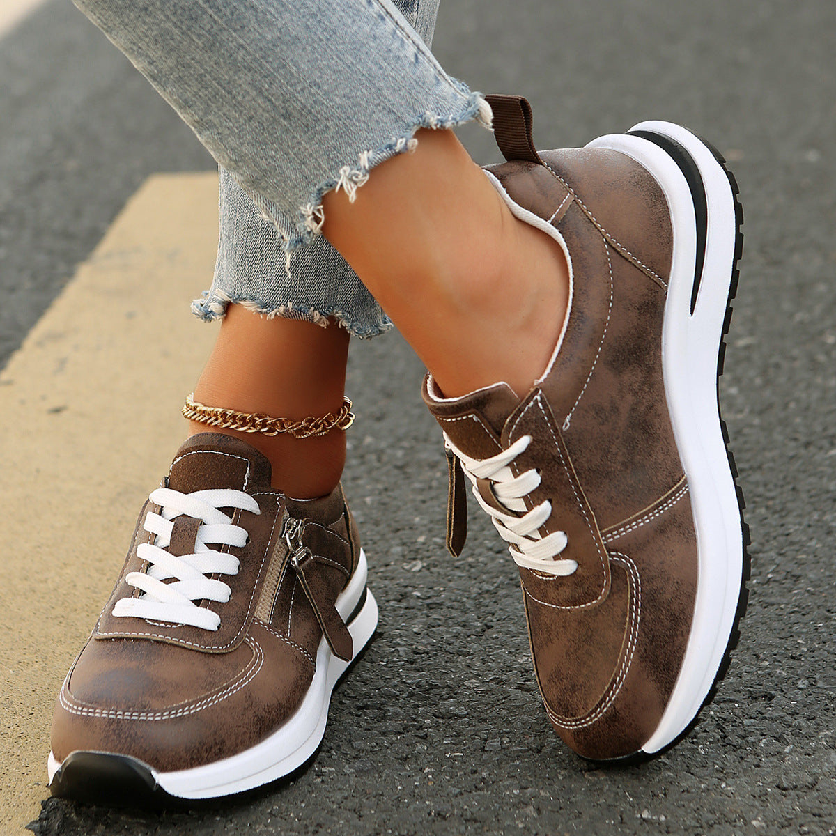 Brown / 9